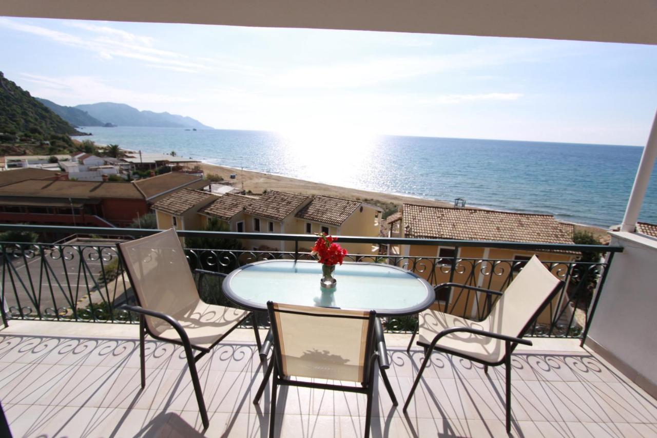 Corfu Glyfada Menigos Beach Apartments Exterior foto